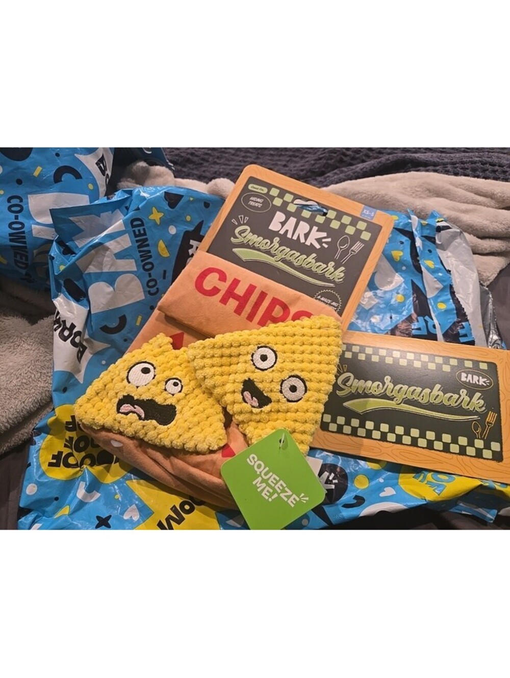 New Bark Box  A-Maize-Ing Corn Chips  3 Pc. Dog Toy 2 Corn Chips & Bag 0-20 Lb